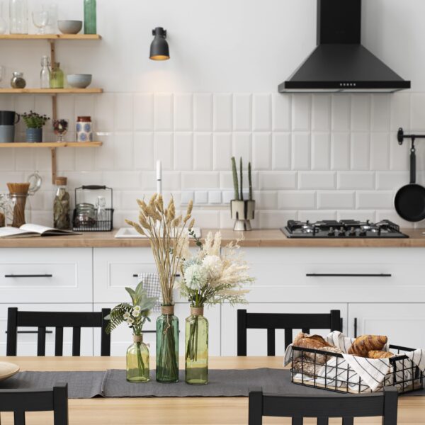 HOME & KITCHEN