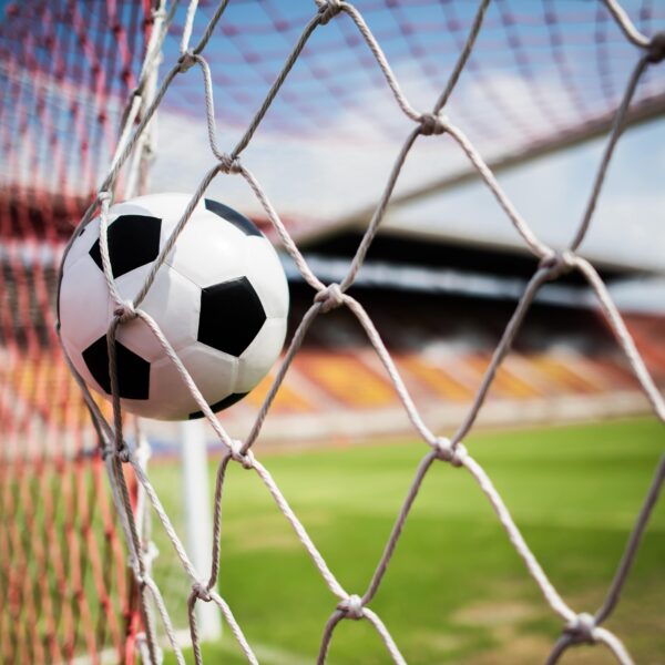 SPORTS & OUTDOOR